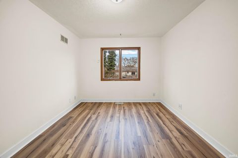 Tiny photo for 2204 Sunrise Avenue, Lafayette, IN 47904 (MLS # 202600872)