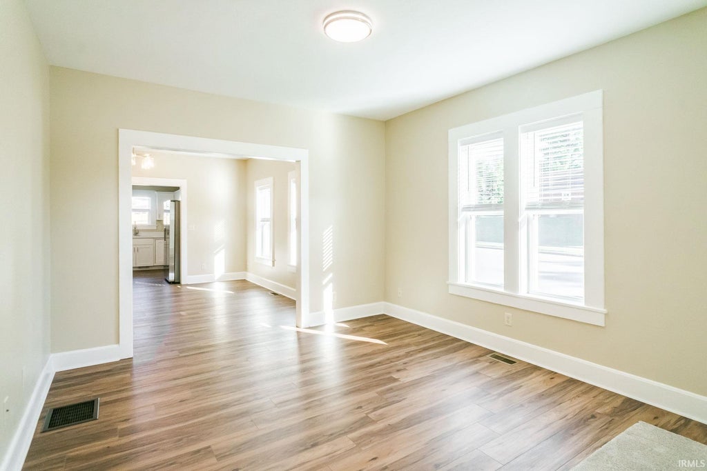 Photo of 702 N Hill Street, South Bend, IN 46617 (MLS # 202640877)