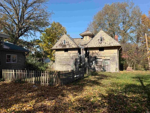 Tiny photo for 2018 North Street, Logansport, IN 46947 (MLS # 202644664)