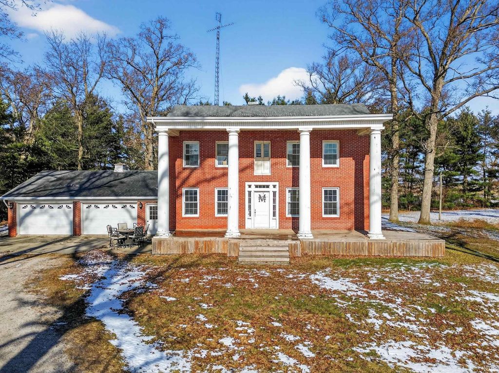 Photo of 8010 W County Road 400 N, Royal Center, IN 46978 (MLS # 202601786)