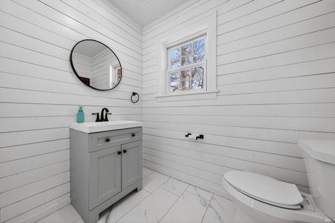 Tiny photo for 8010 W County Road 400 N, Royal Center, IN 46978 (MLS # 202601786)