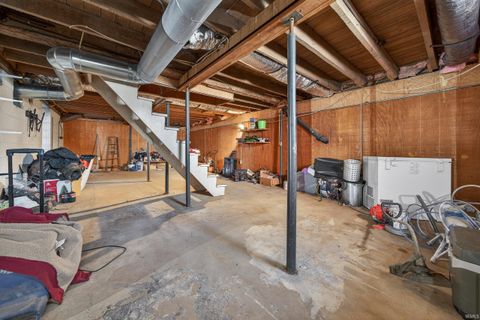 Tiny photo for 8010 W County Road 400 N, Royal Center, IN 46978 (MLS # 202601786)