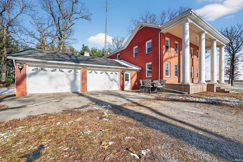 Photo of 8010 W County Road 400 N, Royal Center, IN 46978 (MLS # 202601786)