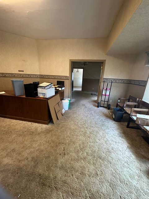 Tiny photo for 2605 E Markland Avenue, Kokomo, IN 46902 (MLS # 202526850)