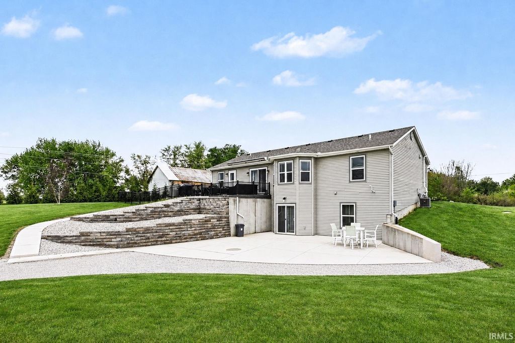 Photo of 6030 N Spear Road, Columbia City, IN 46725 (MLS # 202615917)