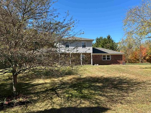 Photo of 1756 S Riverview Road, Peru, IN 46970 (MLS # 202520906)