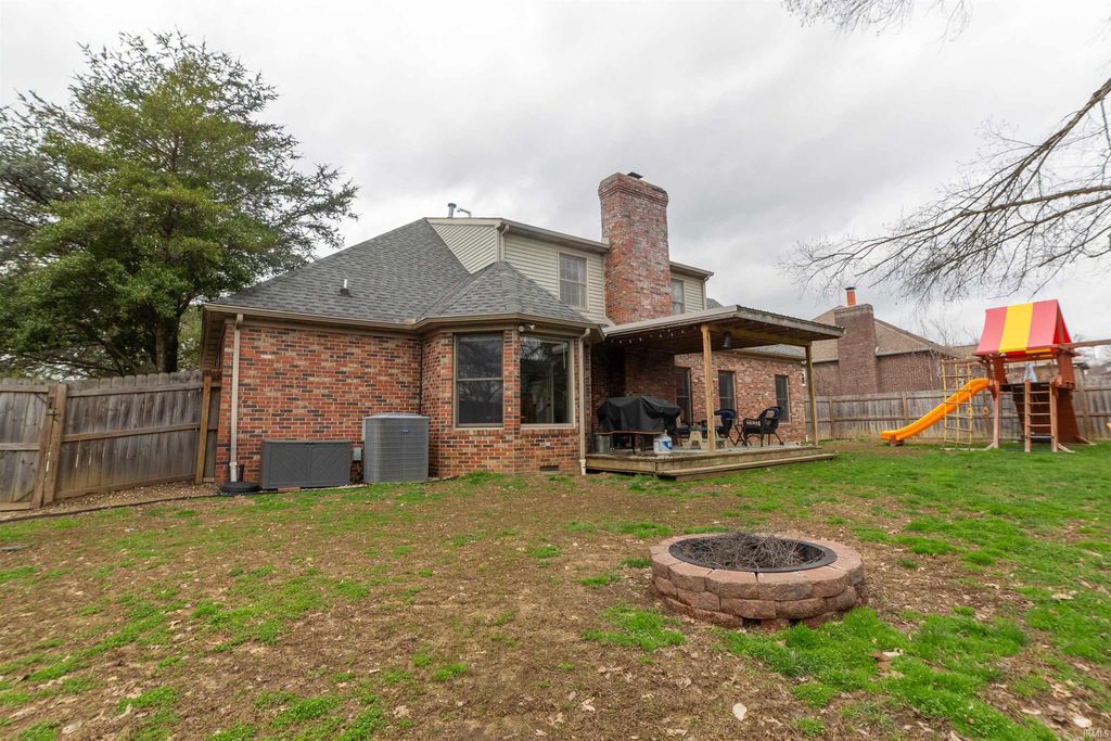 Photo of 10001 Brookline Drive, Evansville, IN 47711 (MLS # 202607613)