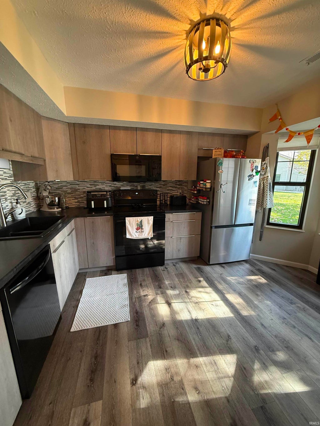 Photo of 1660 Pine Ridge Court, Elkhart, IN 46514 (MLS # 202644129)