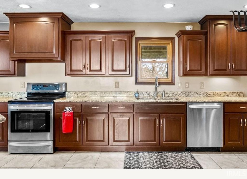 Photo of 0180 w 500 n, Albion, IN 46701 (MLS # 202548999)