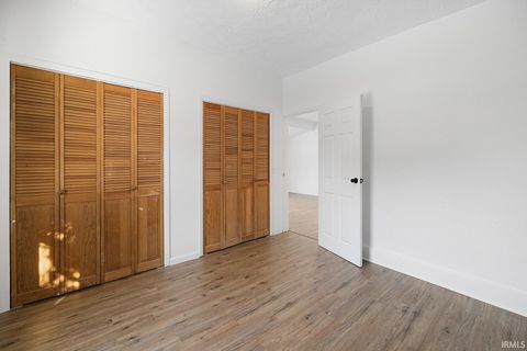 Tiny photo for 904 S Buckeye Street, Kokomo, IN 46901 (MLS # 202548120)