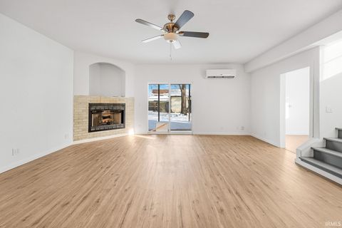 Tiny photo for 904 S Buckeye Street, Kokomo, IN 46901 (MLS # 202548120)