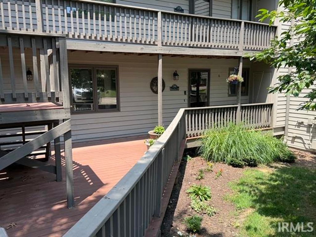 Photo of 1941 E WATER EDGE Drive #6, Bloomington, IN 47401 (MLS # 202626731)