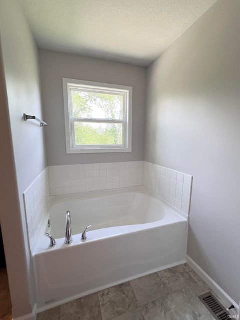 Tiny photo for 6288 Melan Cove, Fort Wayne, IN 46835 (MLS # 202627835)