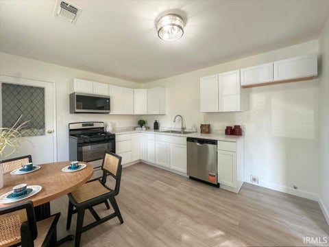 Tiny photo for 2809 N WAUGH Street, Kokomo, IN 46901 (MLS # 202637973)
