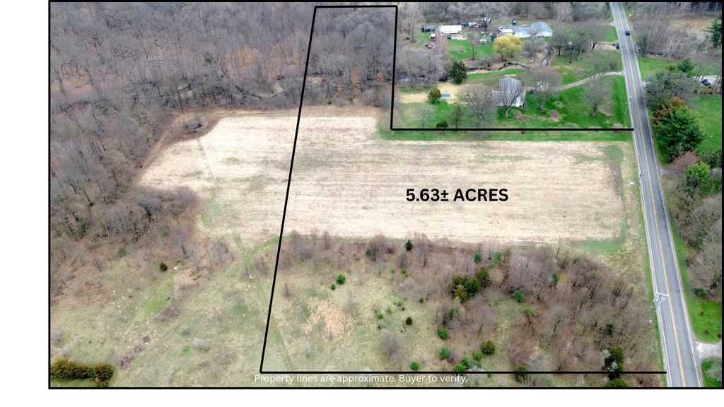 Photo of VL County Road 10, Granger, IN 46530 (MLS # 202611444)