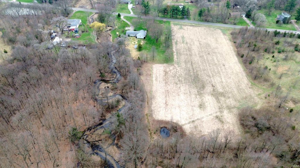 Photo of VL County Road 10, Granger, IN 46530 (MLS # 202611444)