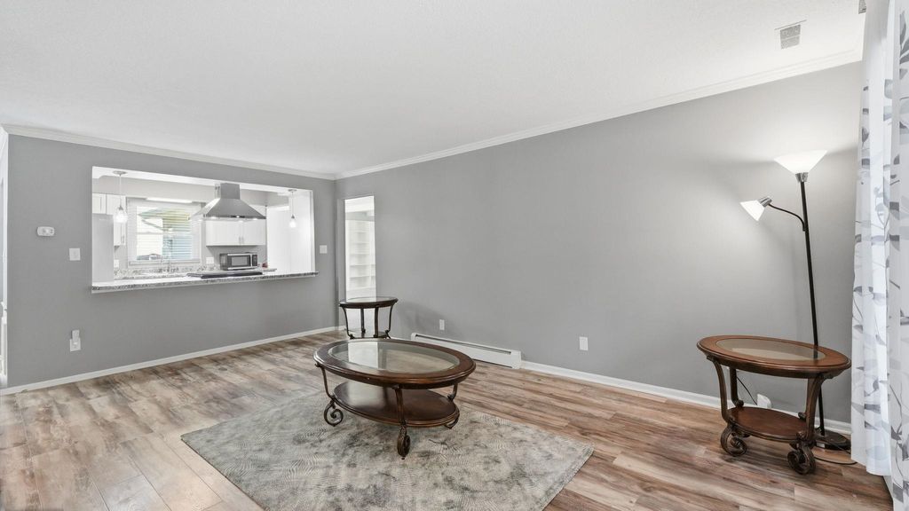 Photo of 2227 Lakeland Lane, Fort Wayne, IN 46815 (MLS # 202627778)