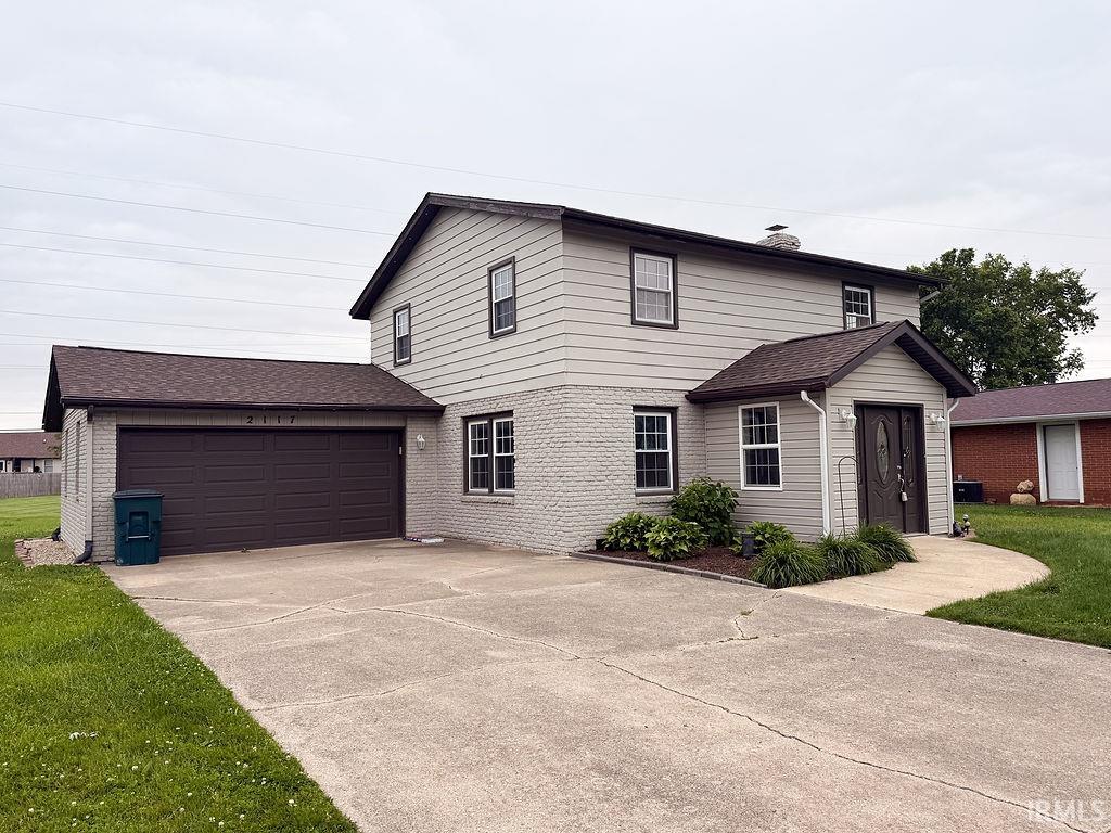 2117 N Carriage Lane