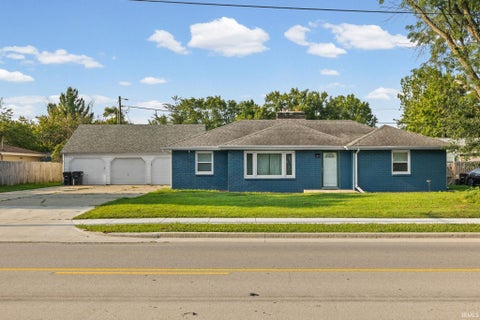 Photo of 1011 Teal Road, Lafayette, IN 47909 (MLS # 202638073)