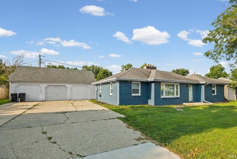 Tiny photo for 1011 Teal Road, Lafayette, IN 47909 (MLS # 202638073)