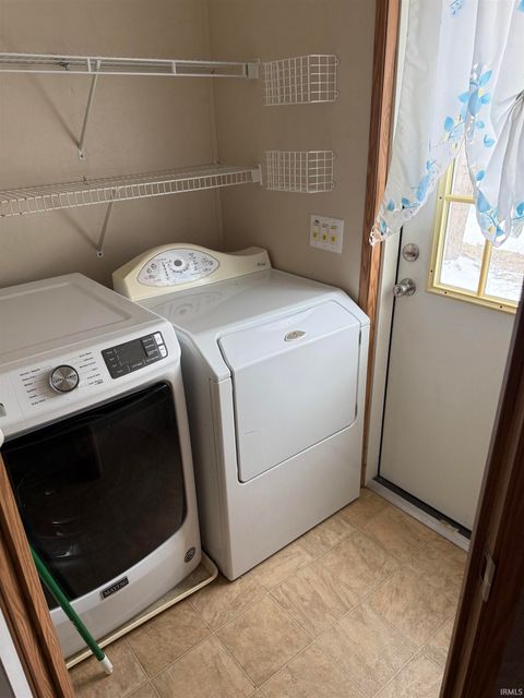 Tiny photo for 275 S Lincoln Street #Lot 37, Bunker Hill, IN 46914 (MLS # 202603285)