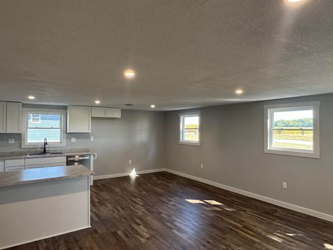 Tiny photo for 3006 S 150 E, Peru, IN 46970 (MLS # 202535570)