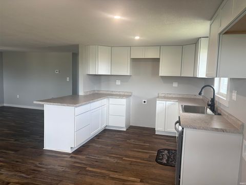 Tiny photo for 3006 S 150 E, Peru, IN 46970 (MLS # 202535570)