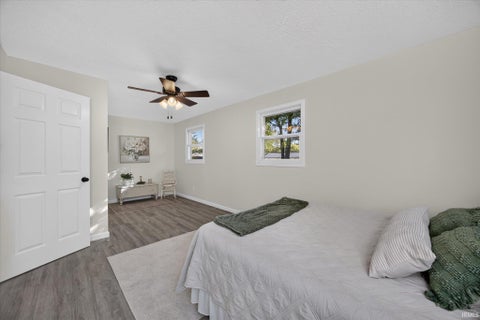 Tiny photo for 546 NW 10th Street, Linton, IN 47441 (MLS # 202643830)