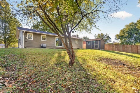 Tiny photo for 546 NW 10th Street, Linton, IN 47441 (MLS # 202643830)
