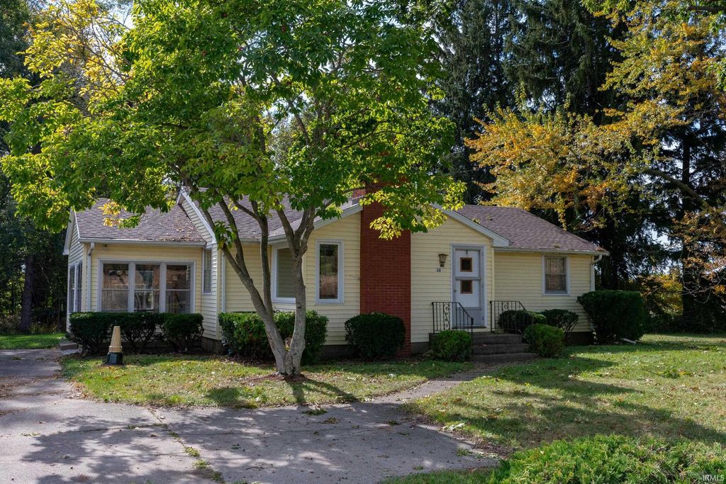 Photo of 16988 New Road, Bremen, IN 46506 (MLS # 202542738)