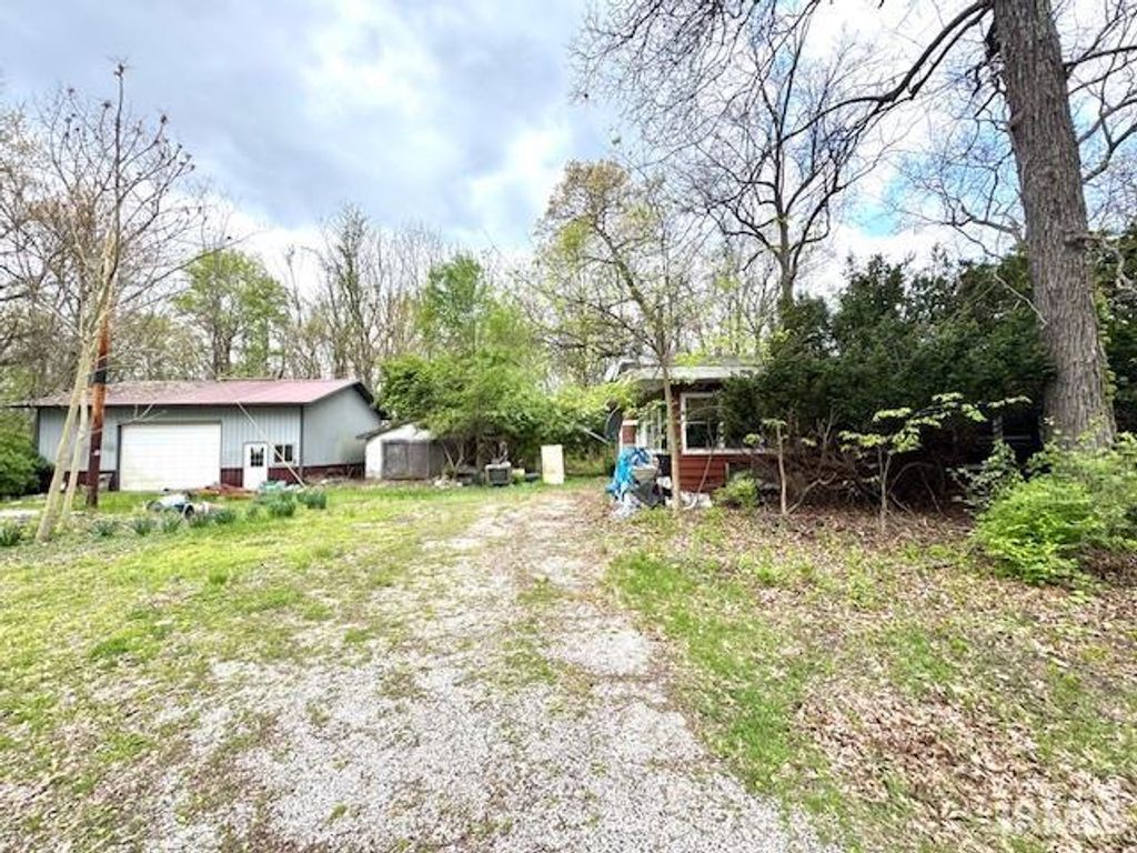 Photo of 3875 S 200 East Road, Knox, IN 46534 (MLS # 202616589)