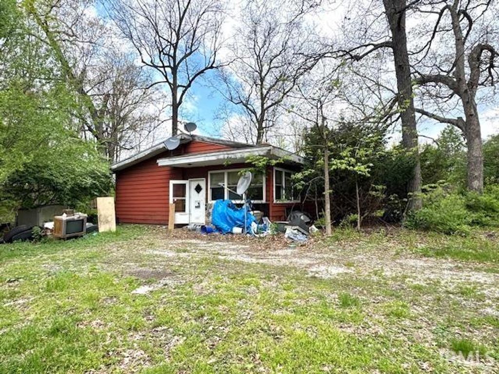 Photo of 3875 S 200 East Road, Knox, IN 46534 (MLS # 202616589)