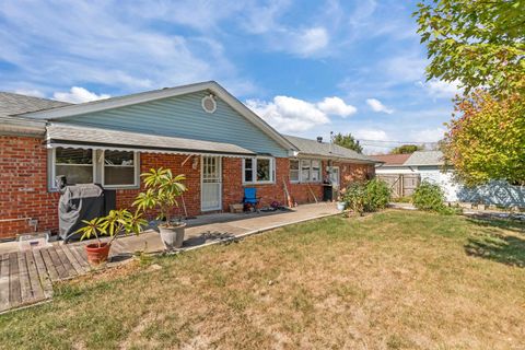 Tiny photo for 1304 E CADILLAC Drive, Kokomo, IN 46902 (MLS # 202540681)