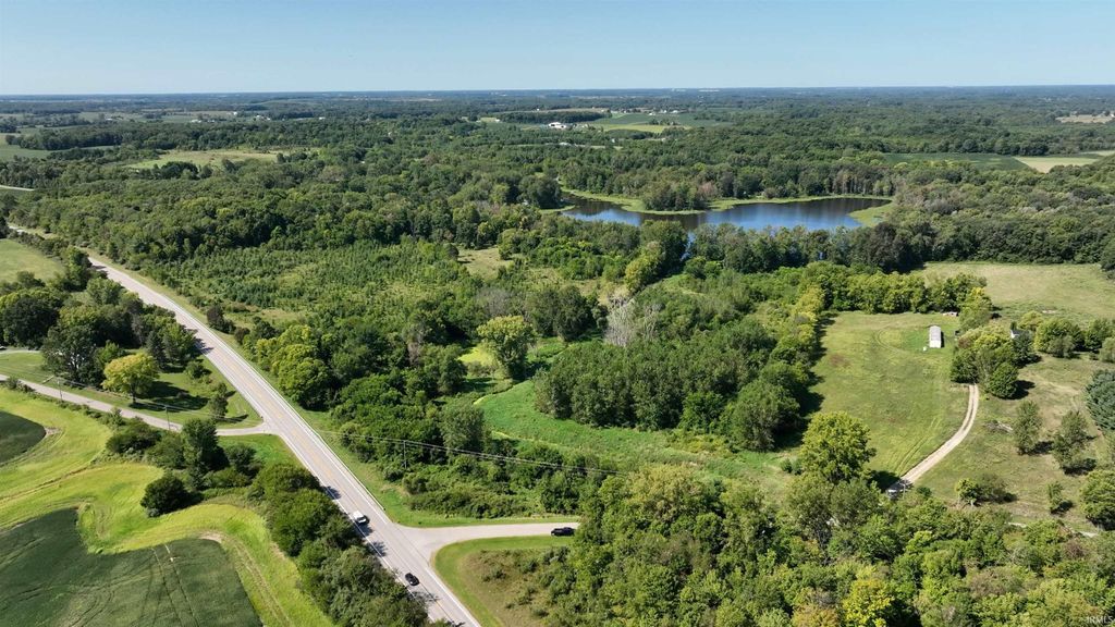 Photo of * S 525 E, Pierceton, IN 46562 (MLS # 202536535)