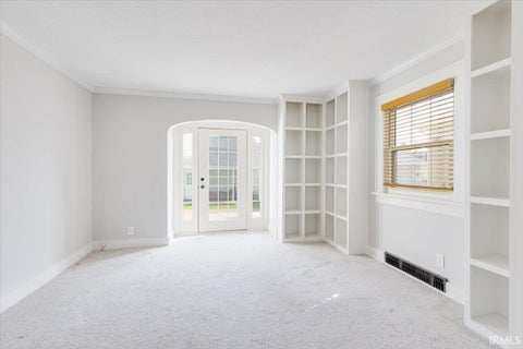 Tiny photo for 1361 Poplar Street, Huntington, IN 46750 (MLS # 202637853)