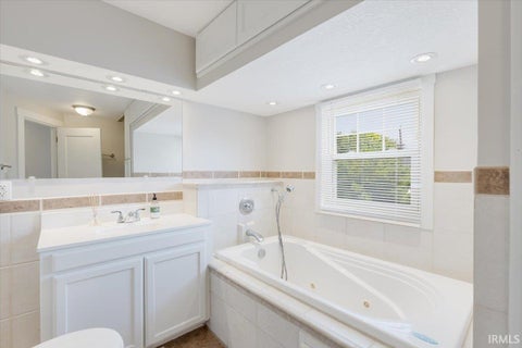 Tiny photo for 1361 Poplar Street, Huntington, IN 46750 (MLS # 202637853)