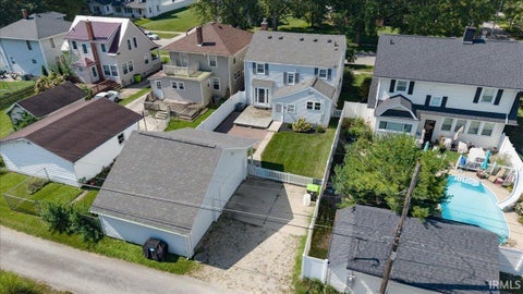 Tiny photo for 1361 Poplar Street, Huntington, IN 46750 (MLS # 202637853)