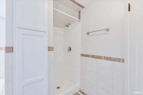 Tiny photo for 1361 Poplar Street, Huntington, IN 46750 (MLS # 202637853)