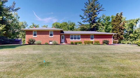 Photo of 3155 Nester Hill Road, Newburgh, IN 47630 (MLS # 202617131)