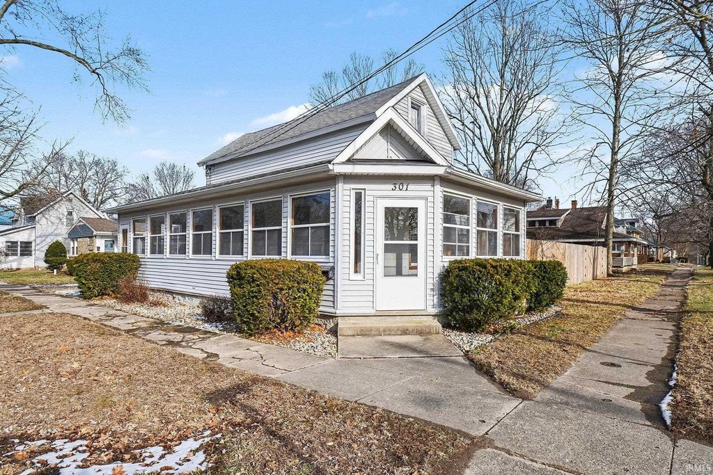 Photo of 301 N Sycamore Street, North Manchester, IN 46962 (MLS # 202600504)