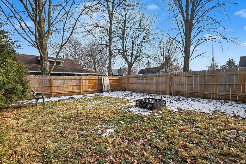 Photo of 301 N Sycamore Street, North Manchester, IN 46962 (MLS # 202600504)