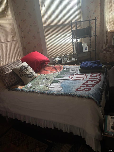 Tiny photo for 124 E 3rd Street, Peru, IN 46970 (MLS # 202635781)