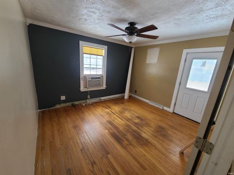 Tiny photo for 2803 Greenwood Avenue, Trail Creek, IN 46360 (MLS # 202603134)