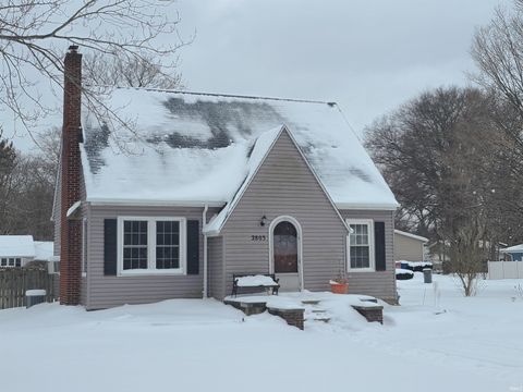 Photo of 2803 Greenwood Avenue, Trail Creek, IN 46360 (MLS # 202603134)