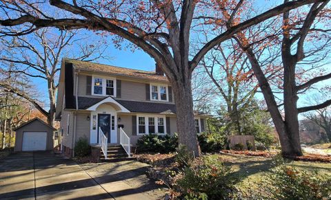 Photo of 516 Robinson Street, West Lafayette, IN 47906 (MLS # 202547425)