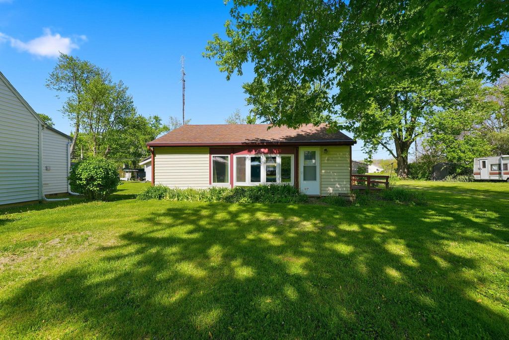 Photo of 6669 N 6th Trail, North Webster, IN 46555 (MLS # 202616931)