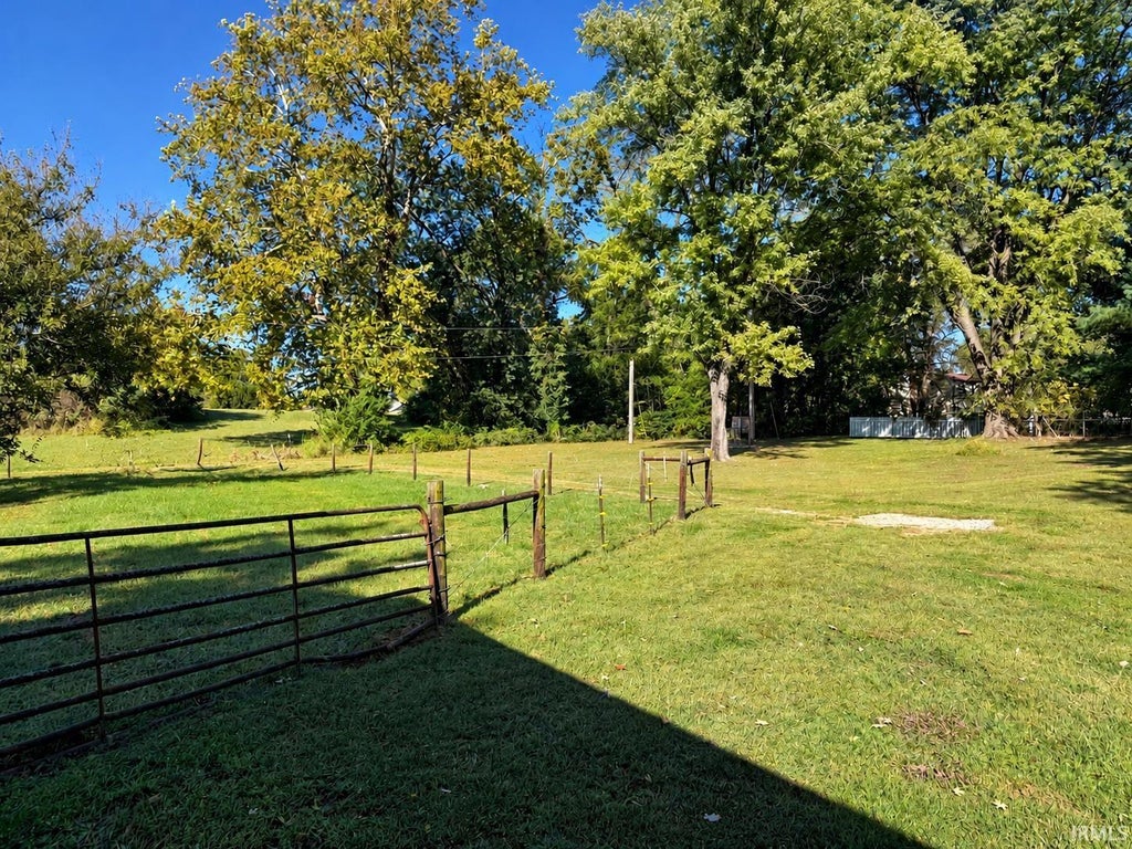 Photo of 608 Greenwood Streets, Washington, IN 47501 (MLS # 202643488)