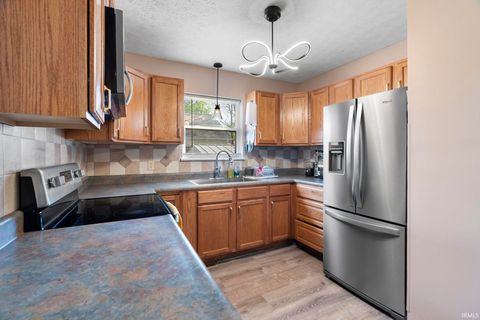 Tiny photo for 1113 Weaver Court, Lafayette, IN 47905 (MLS # 202614297)