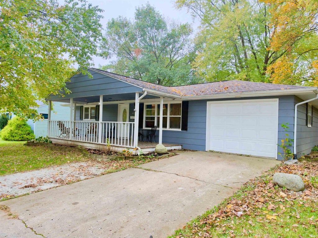 Photo of 405 N Hill Street, Fairmount, IN 46928 (MLS # 202643039)