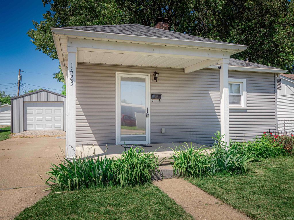 Photo of 1423 Allens Lane, Evansville, IN 47710 (MLS # 202617856)